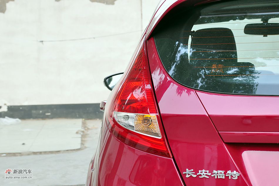 2011款嘉年华高清到店实拍