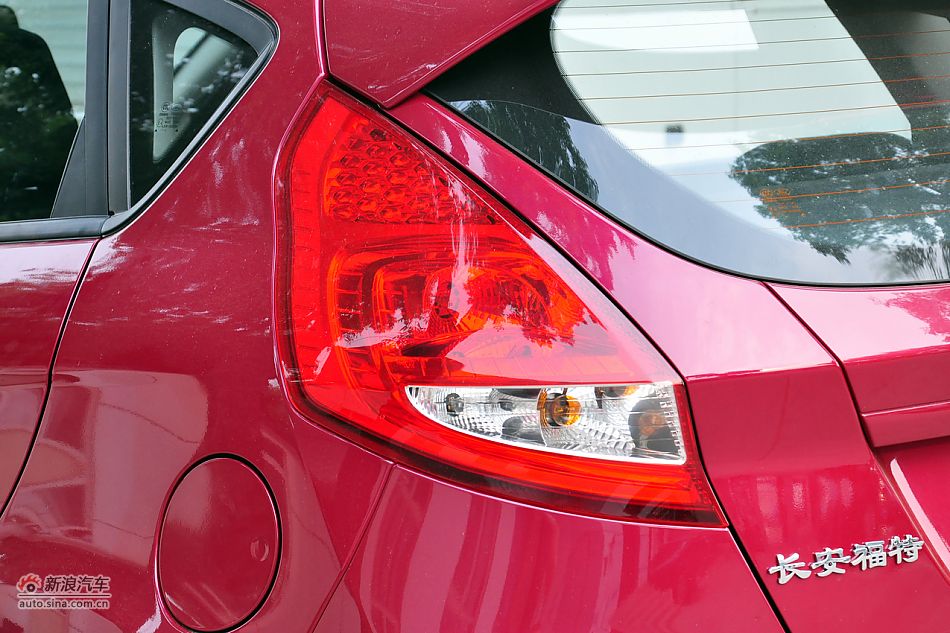 2011款嘉年华高清到店实拍