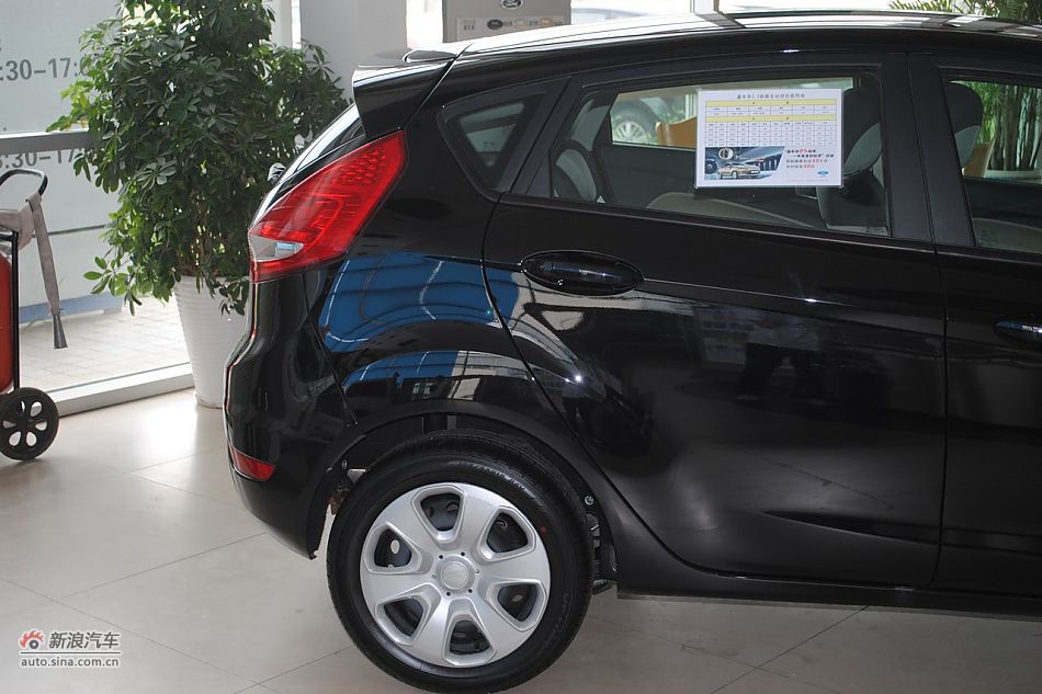 09款新嘉年华1.5L自动时尚型