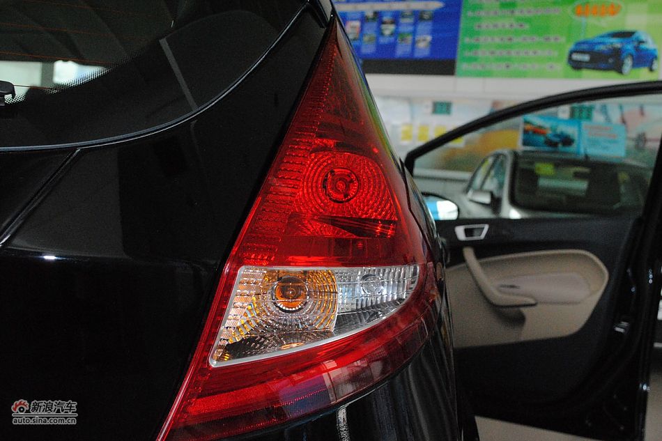 09款新嘉年华1.5L自动时尚型