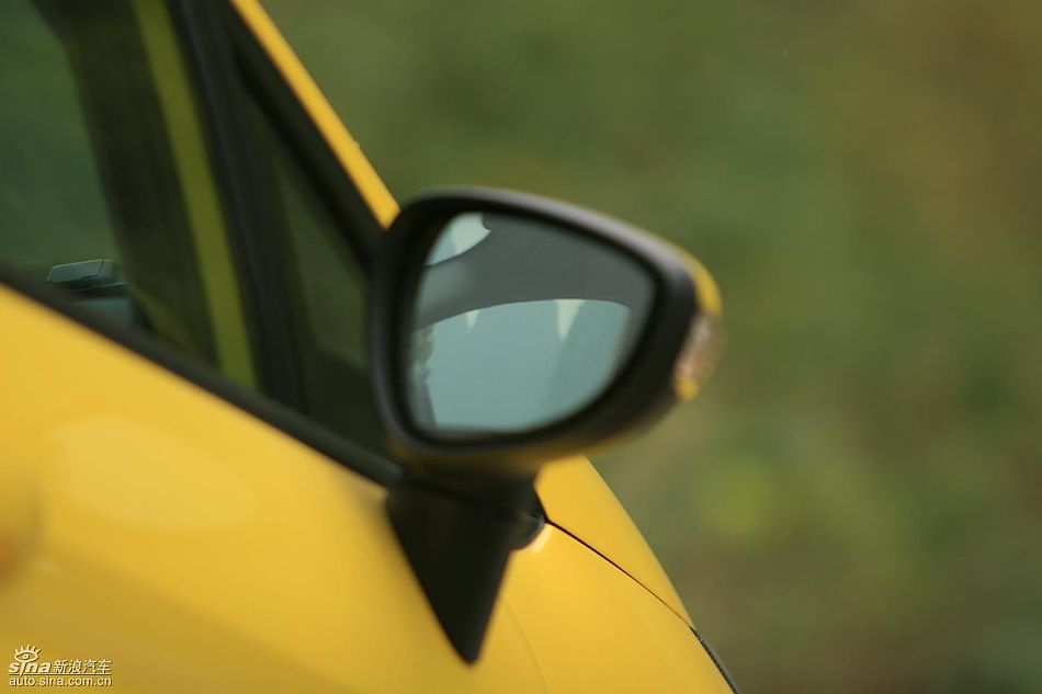 新嘉年华1.5L手动时尚限量版