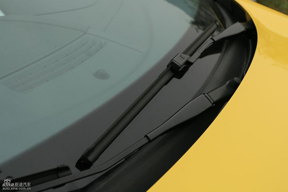 新嘉年华1.5L手动时尚限量版