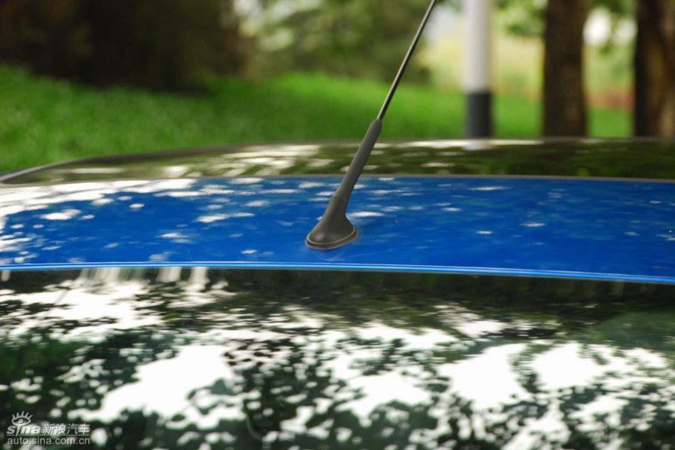 新嘉年华两厢手动运动型外观