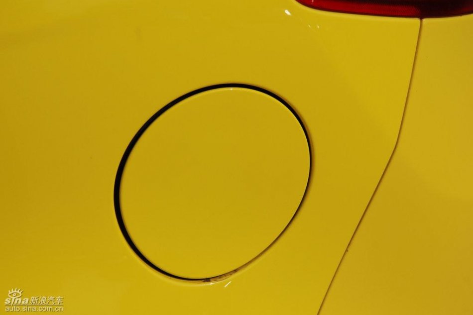 两厢1.5自动运动型外观