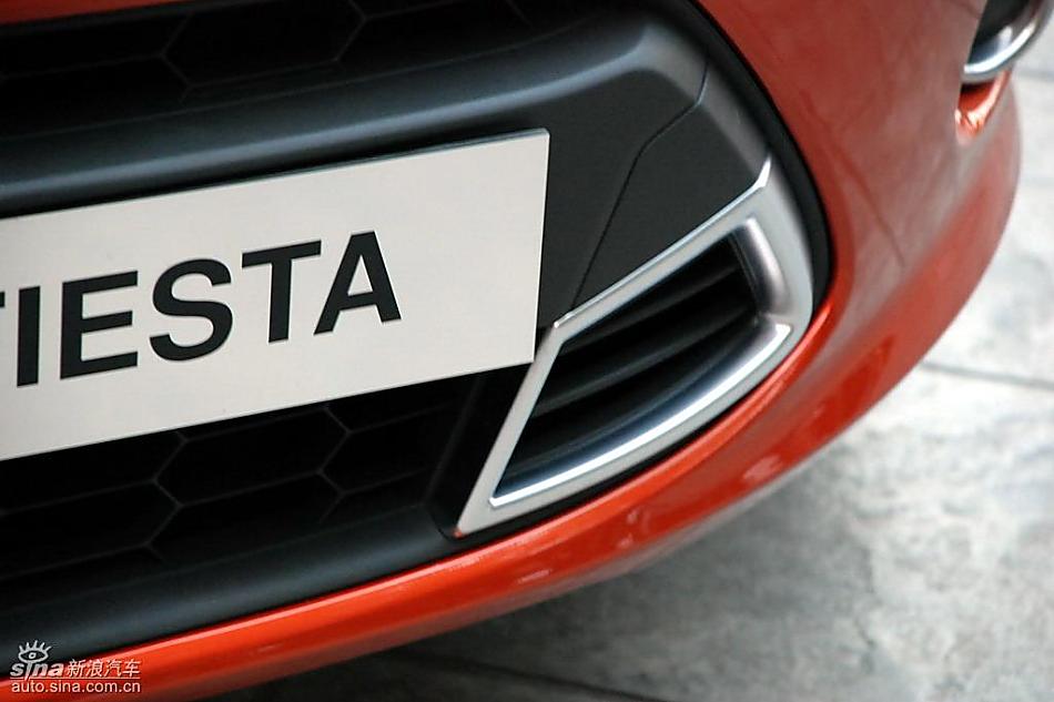 新嘉年华外观实拍