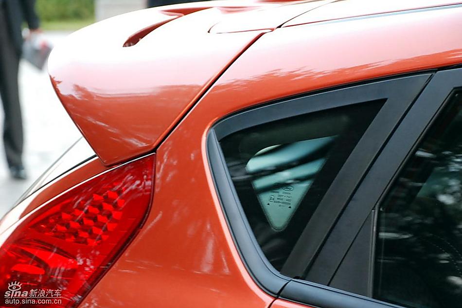 新嘉年华外观实拍