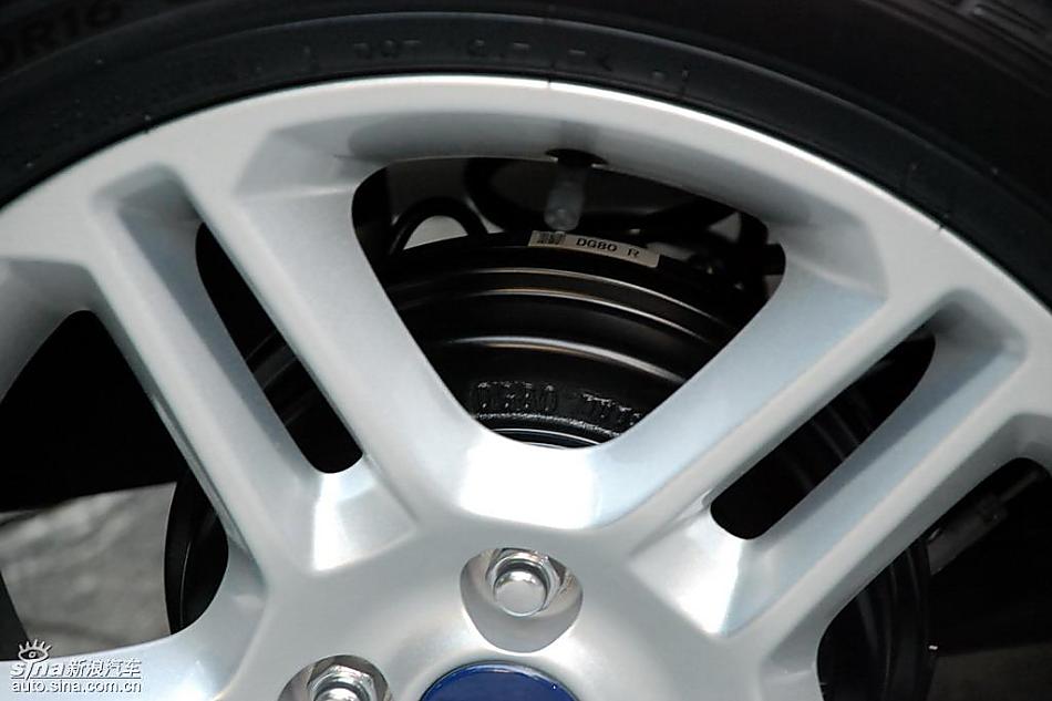 新嘉年华外观实拍