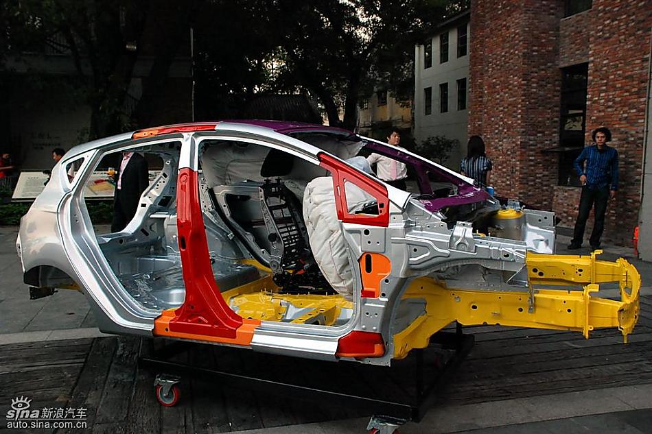 新嘉年华结构实拍