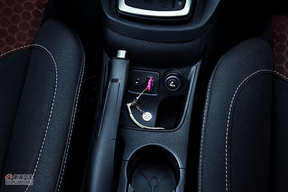 2011款新嘉年华官方图