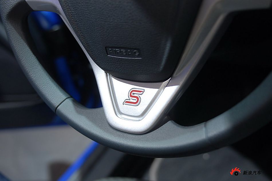 福特新嘉年华两厢