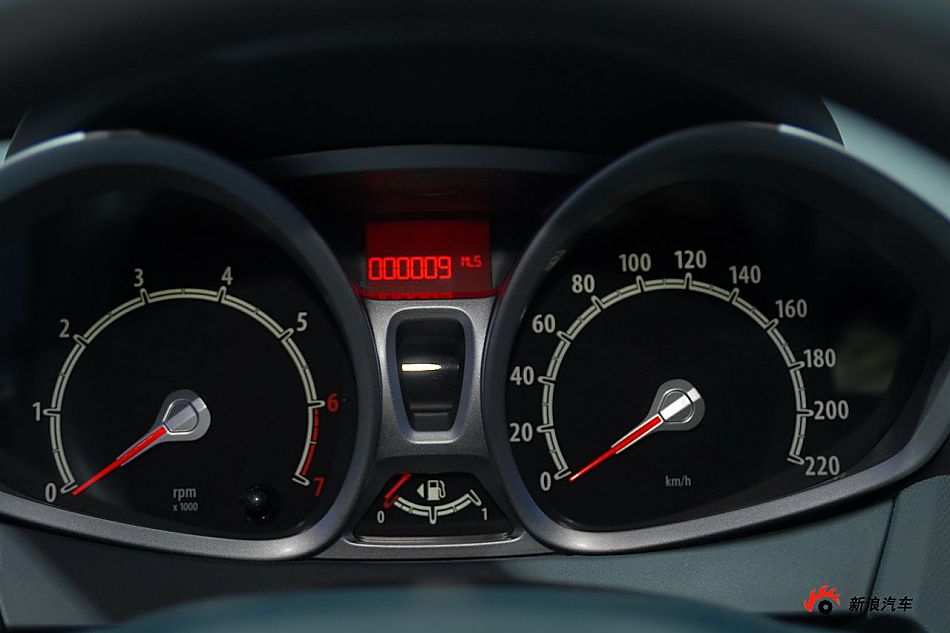 福特新嘉年华两厢