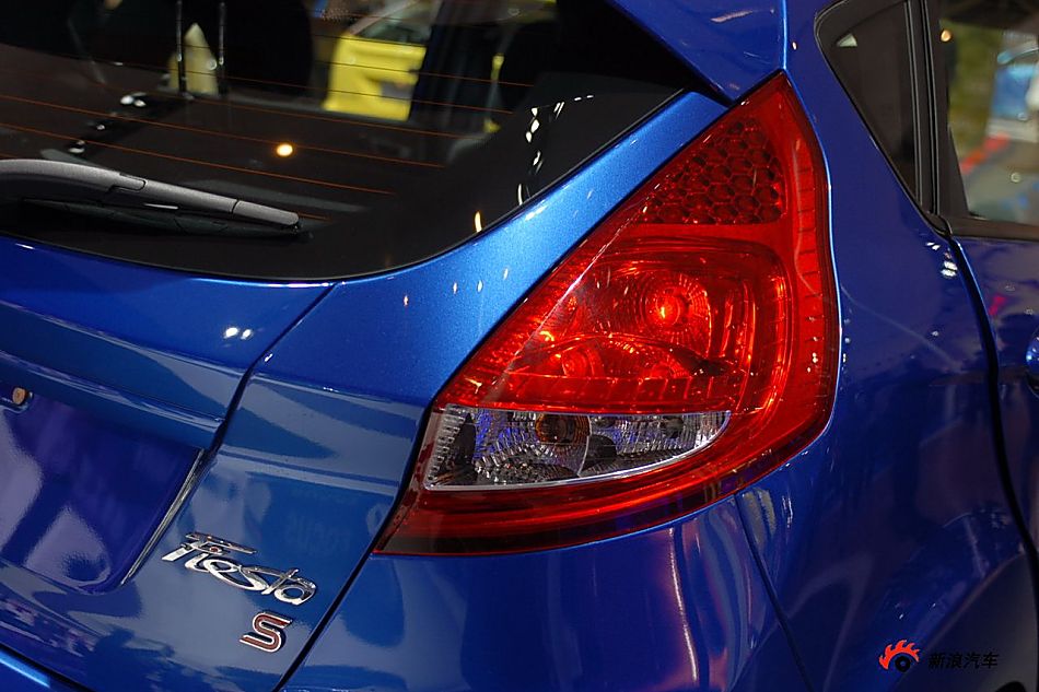 福特新嘉年华两厢