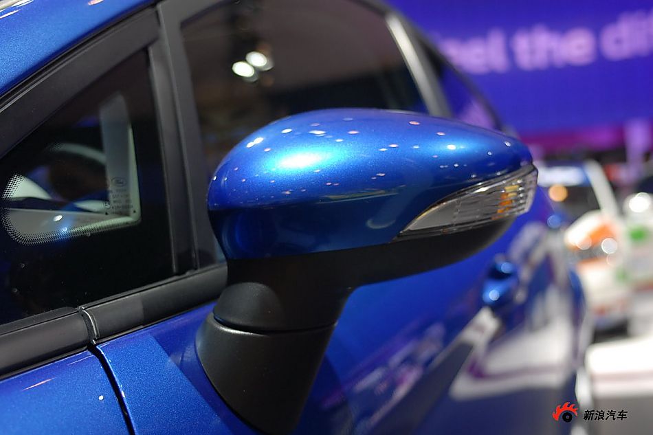 福特新嘉年华两厢