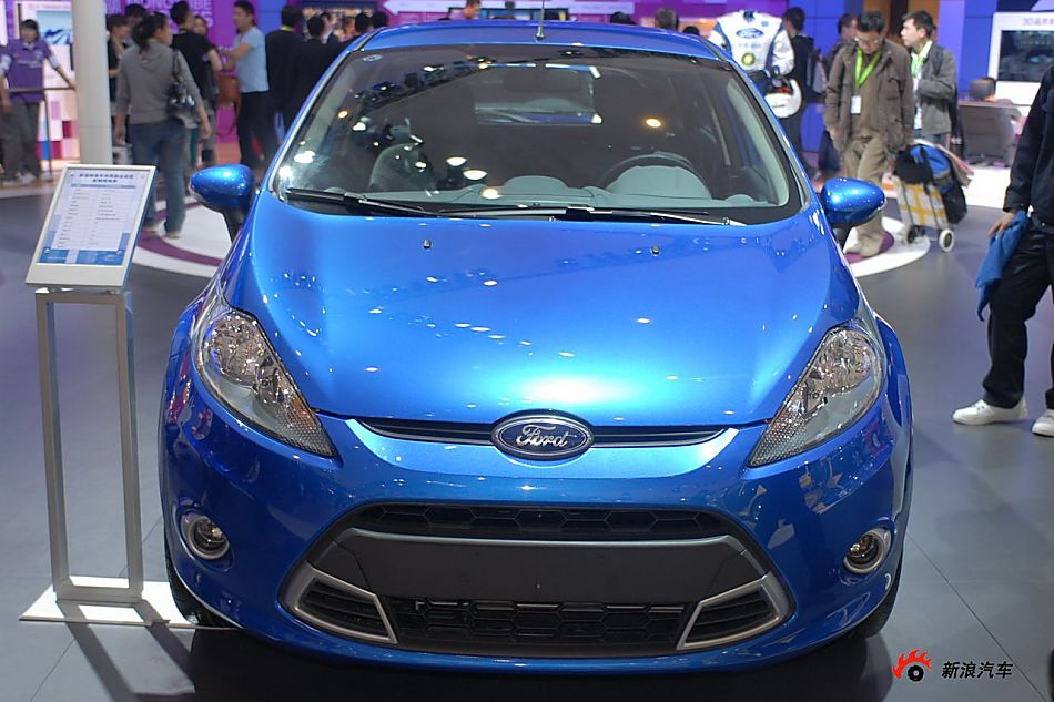 福特新嘉年华两厢