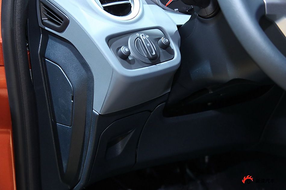 福特新嘉年华两厢