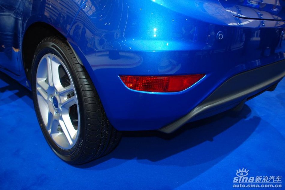 福特新嘉年华两厢