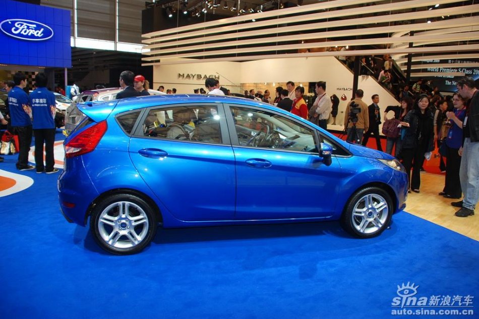 福特新嘉年华两厢