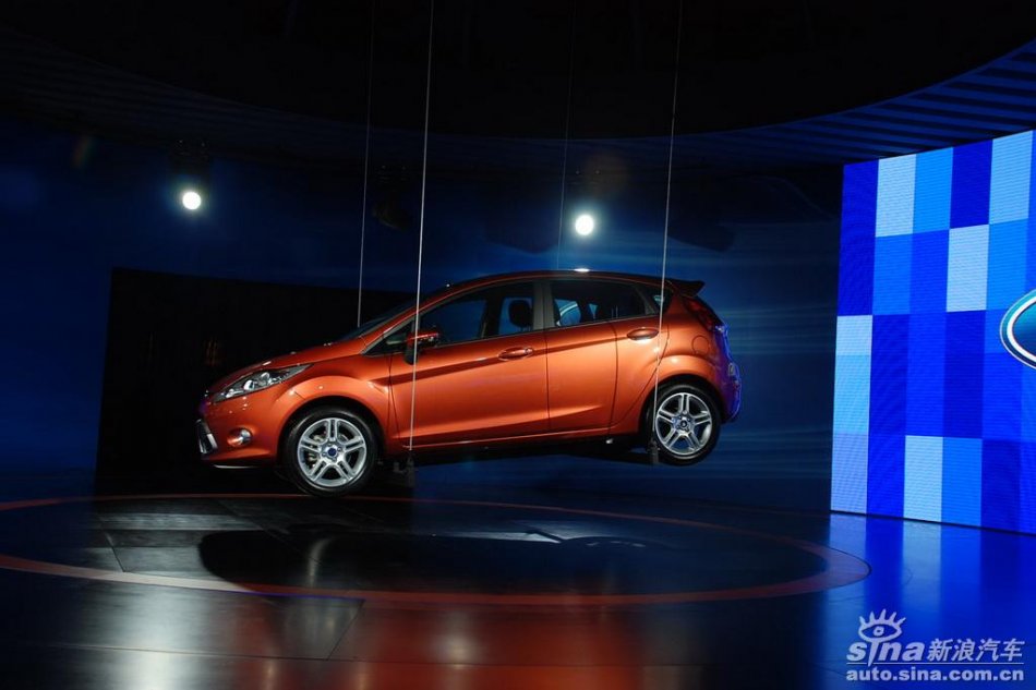 福特新嘉年华两厢