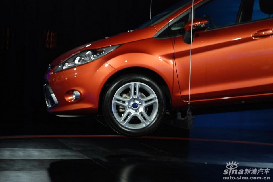 福特新嘉年华两厢