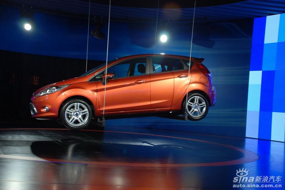 福特新嘉年华两厢