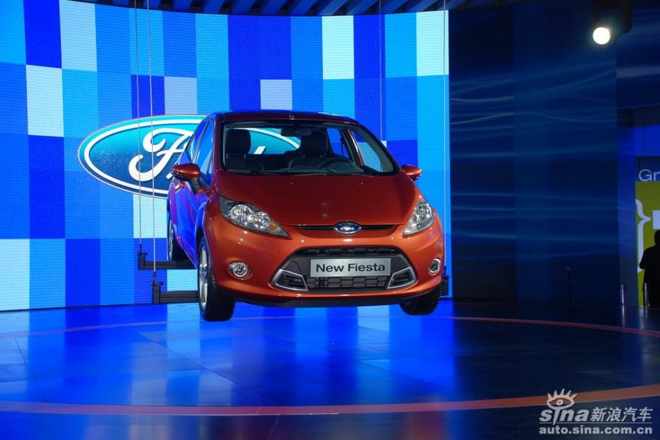 福特新嘉年华两厢