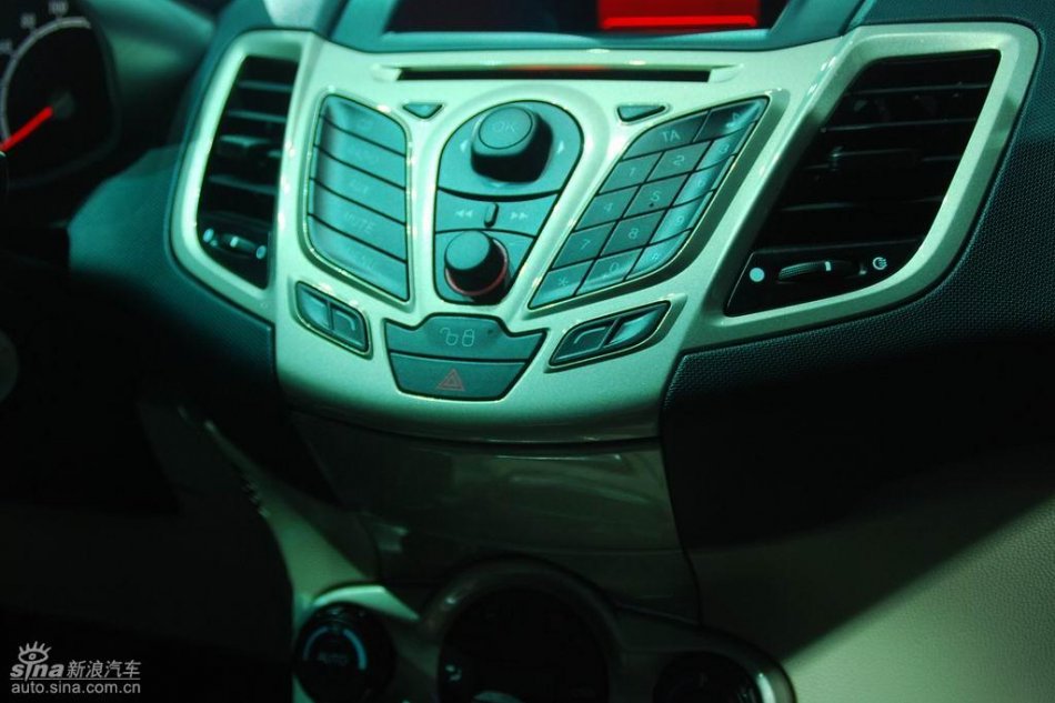 长安福特新嘉年华上市现场内饰实拍