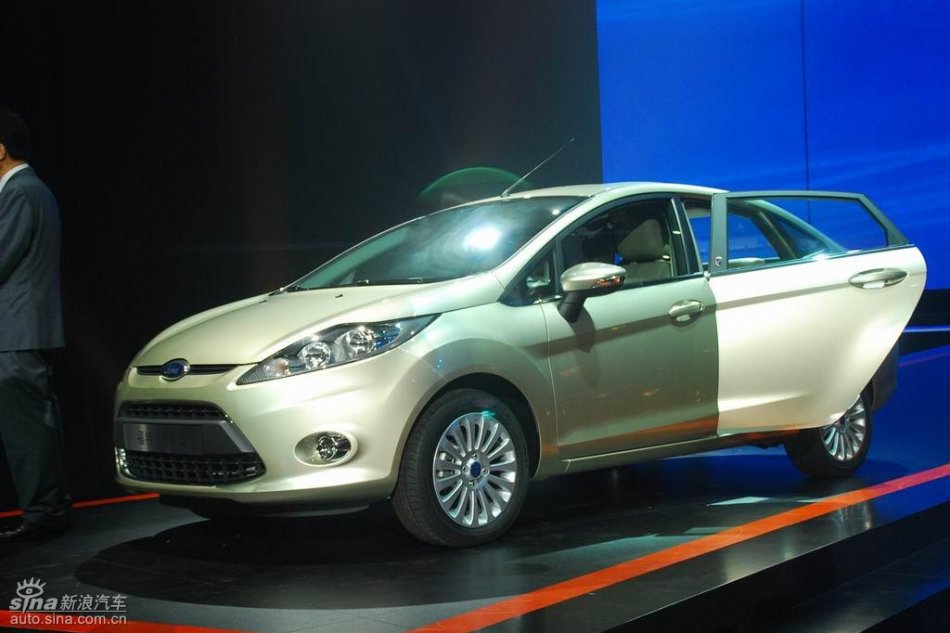 长安福特新嘉年华上市现场外观实拍