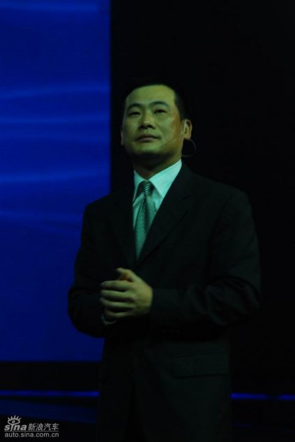 长安福特销售公司常务副总经理邢钢宣布新嘉年华价格