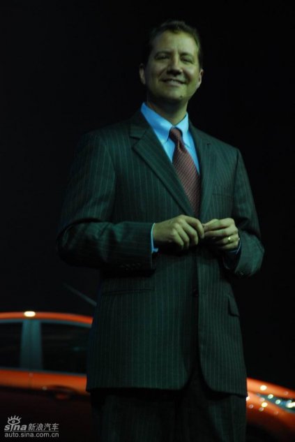 长安福特品牌经理Charles Frump介绍新嘉年华