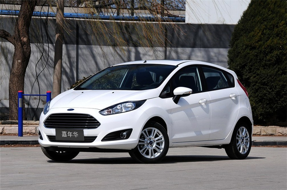 两厢 2013款 1.5L AT 品尚型 外观