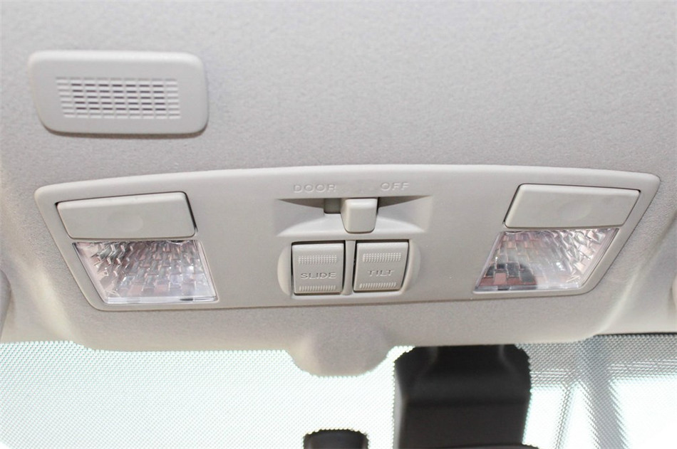 嘉年华 两厢 2014款 1.0T GTDi AT 劲动型 座椅空间