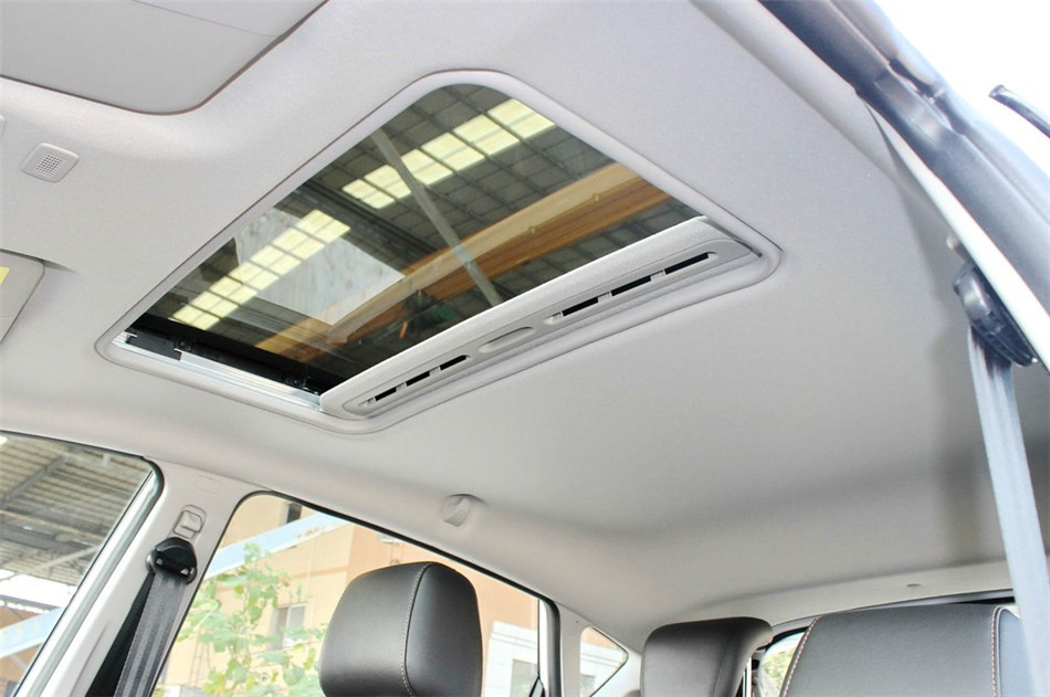 嘉年华 两厢 2014款 1.0T GTDi AT 劲动型 座椅空间