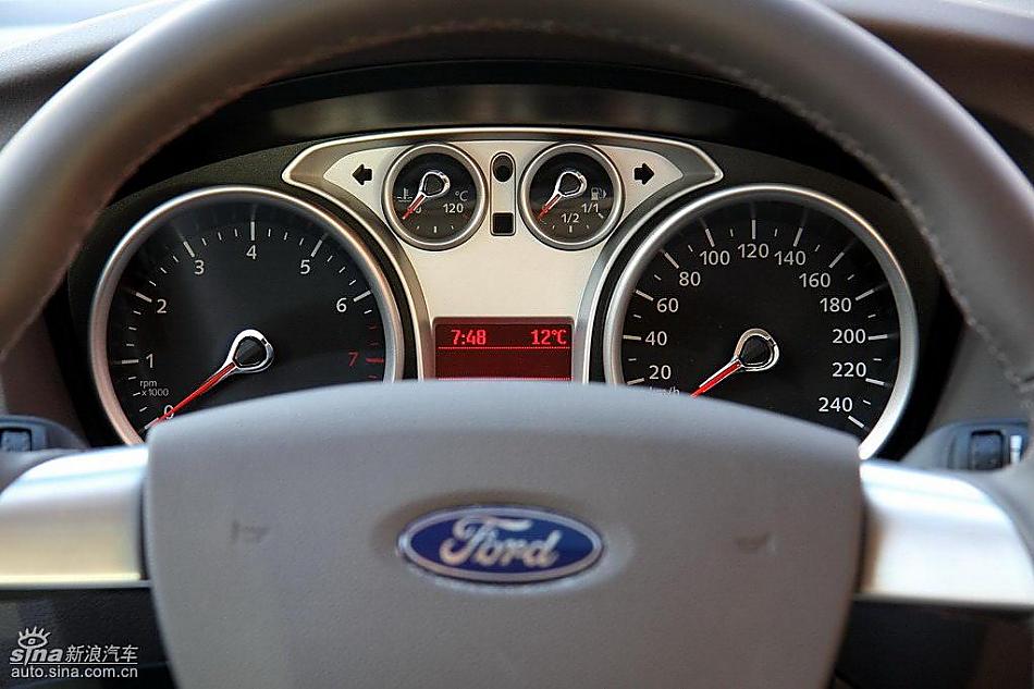 新款福克斯试驾实拍图内饰