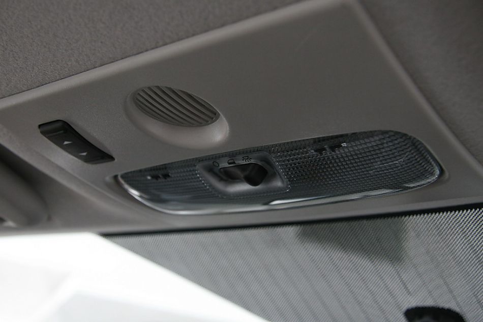 长安福特07款三厢福克斯内饰