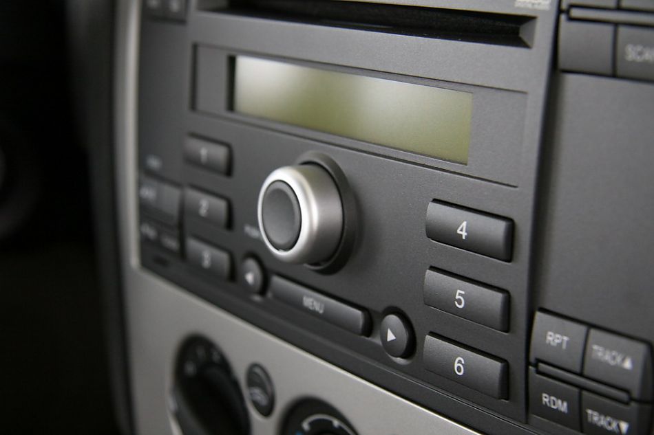 长安福特07款三厢福克斯内饰