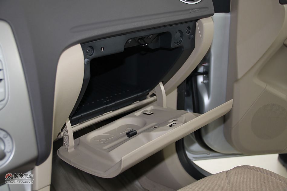 09款福克斯1.8自动时尚版