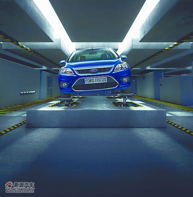 2011款福克斯三厢资料图