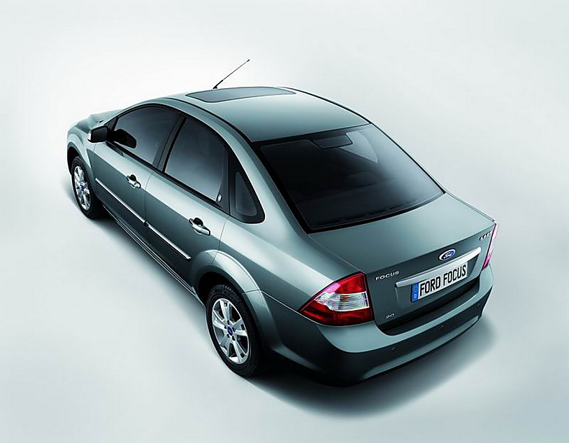 09款福克斯三厢