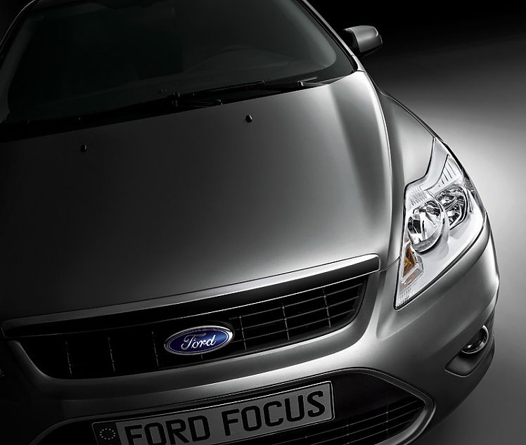 09款三厢福克斯外观