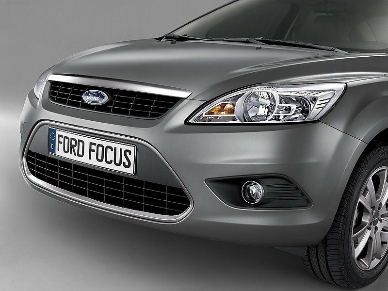 09款三厢福克斯外观