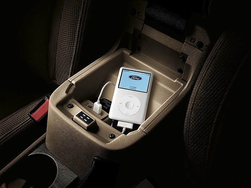 09款三厢福克斯内饰