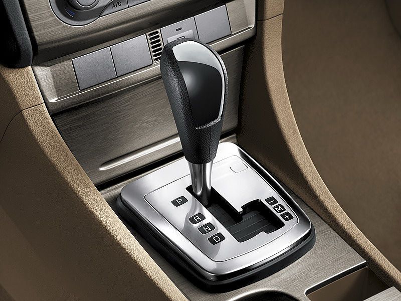 09款三厢福克斯内饰