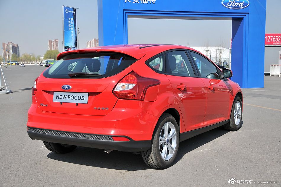 2012款福特新福克斯