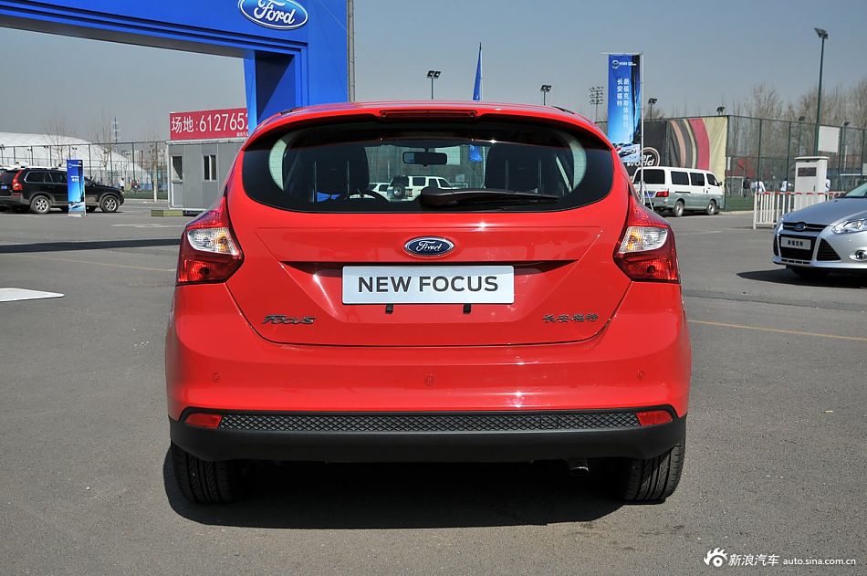 2012款福特新福克斯