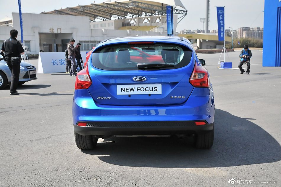 2012款福特新福克斯