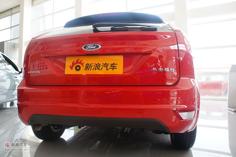 2011款福克斯两厢1.8手动舒适型外观及细节