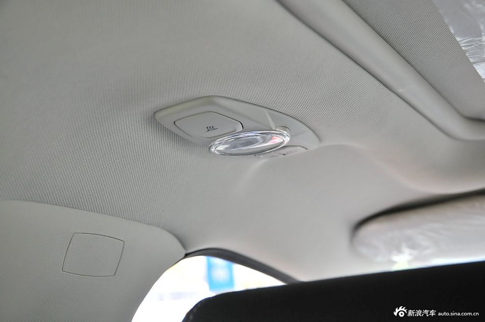 2012款福特新福克斯