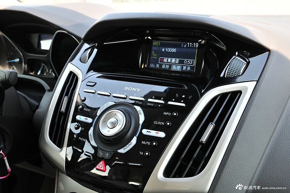 2012款福特新福克斯