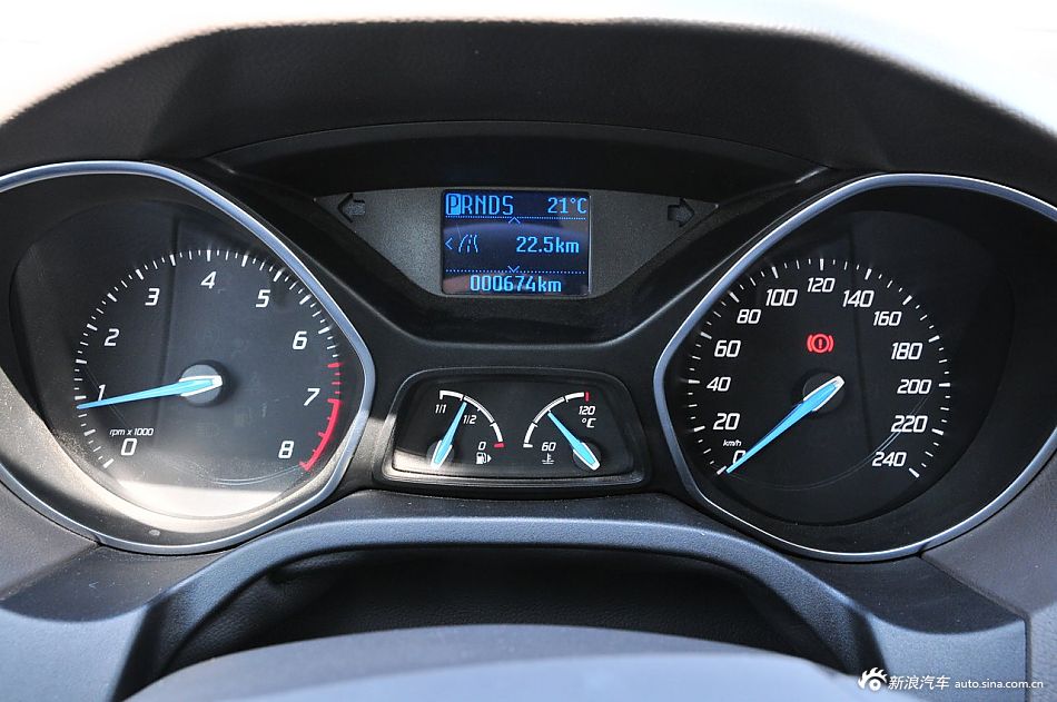 2012款福特新福克斯