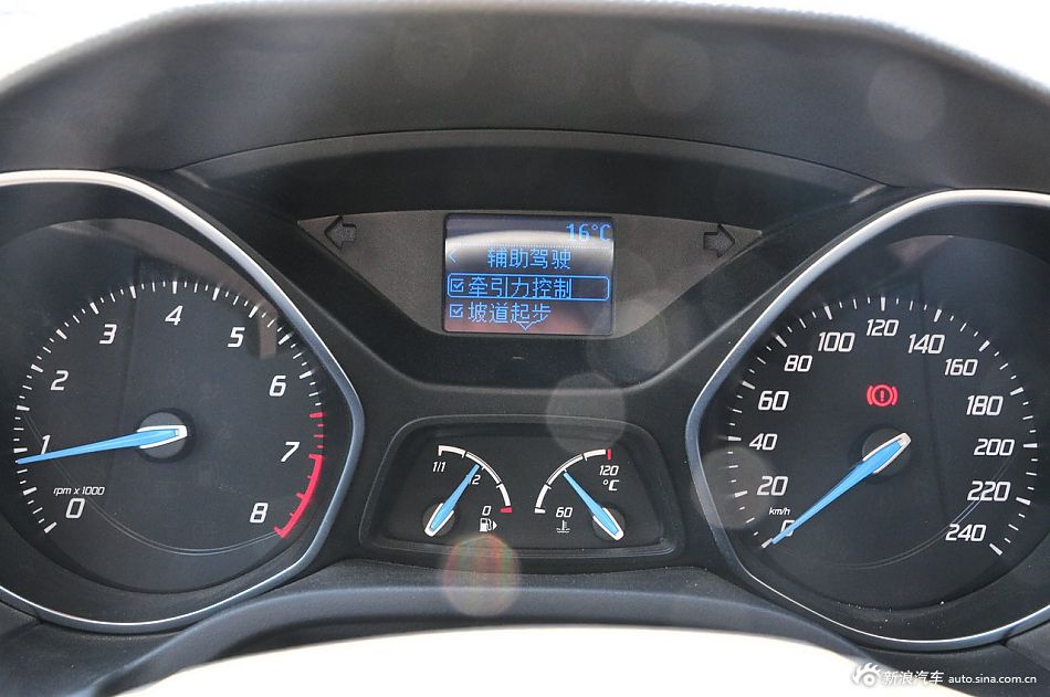 2012款福特新福克斯